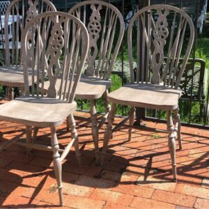 5x vintage solid wooden dinning chairs