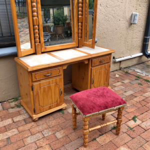 Solid oak dressing table and stool