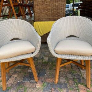 Beautiful set of wood and rattan tub chairs