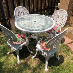 Cast aluminium 4 seater patio set